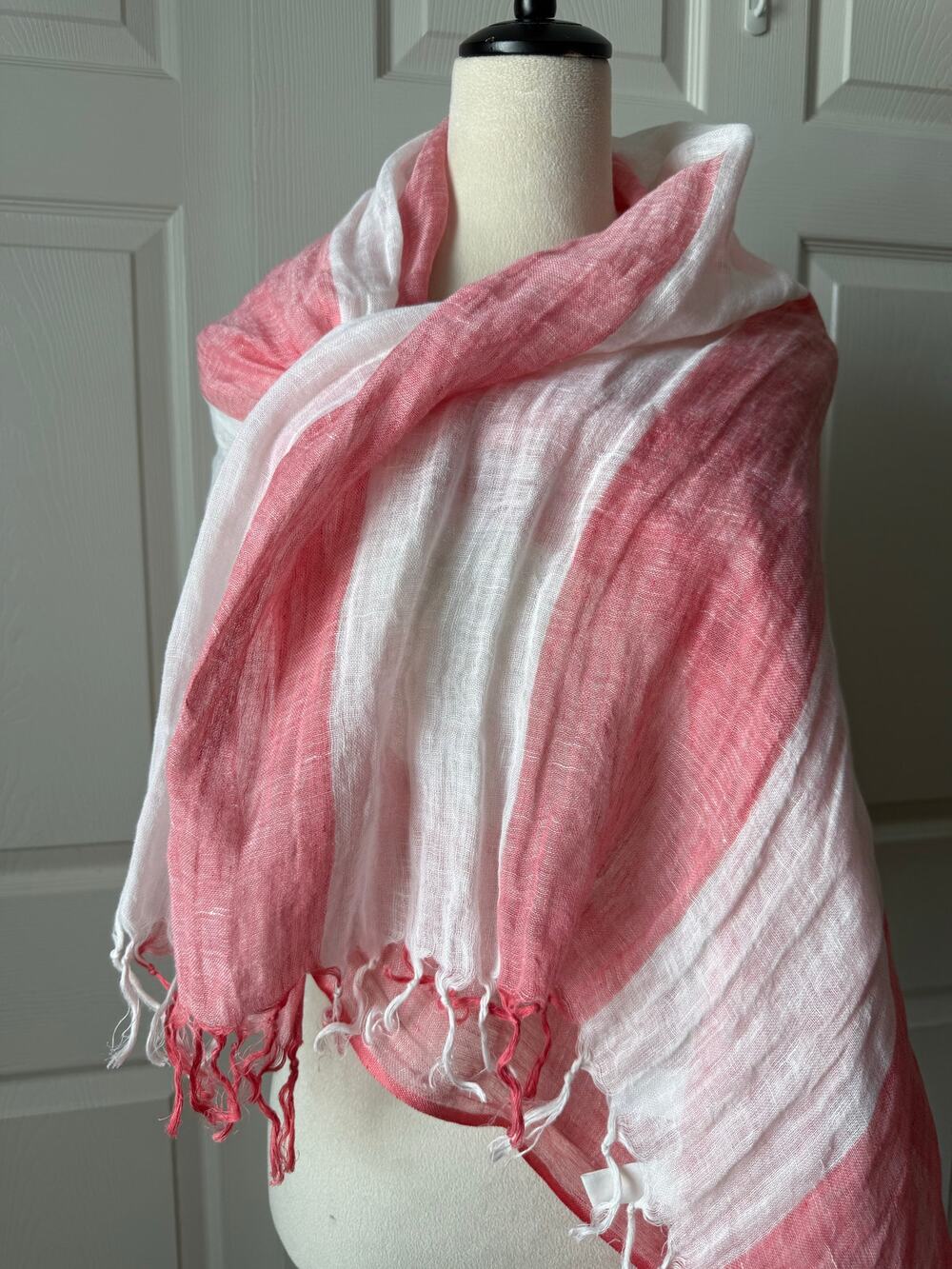 Jones New York Pink White Linen Stripe Wrap Shawl Fringe 72” x 36” Cruise Beach‎